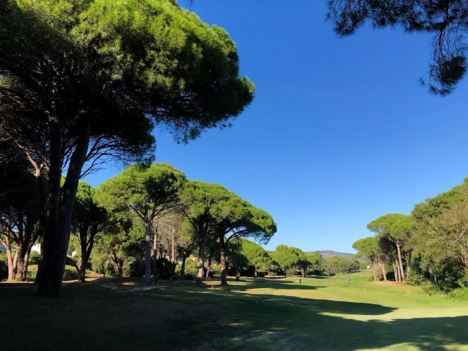 Charmante Villa mit Pool und Golfplatz-Outside