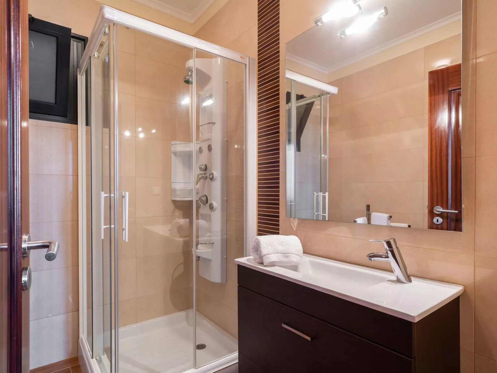 Haus Gran Horizonte-Dedans