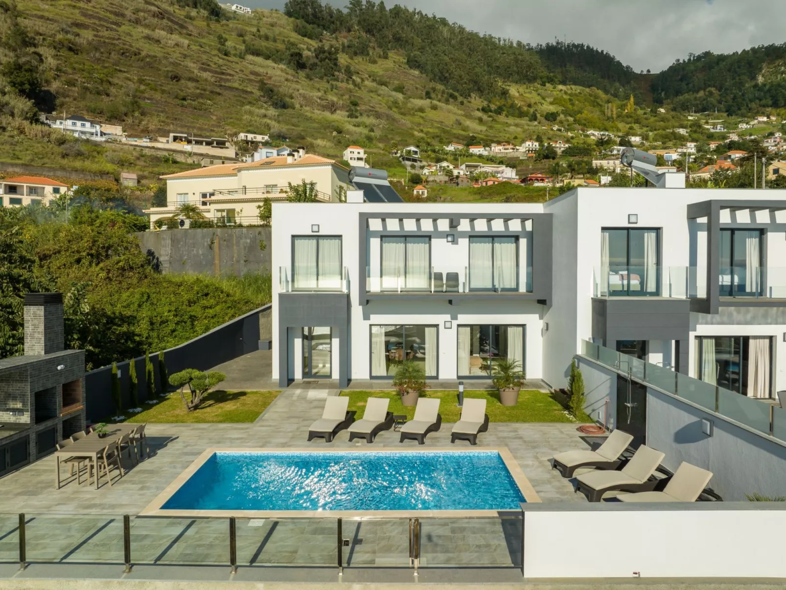 Ferienvilla 'Coco Tangalla'-Image-tags.info