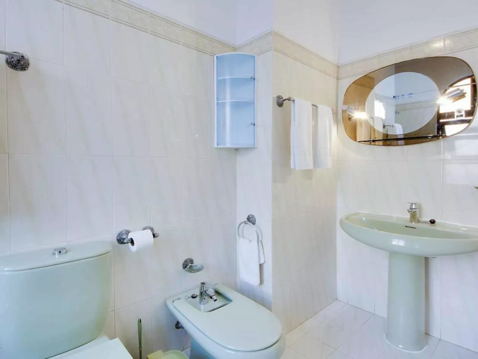 Chalet "Villa Albuar" mit eigenem Pool-Inside