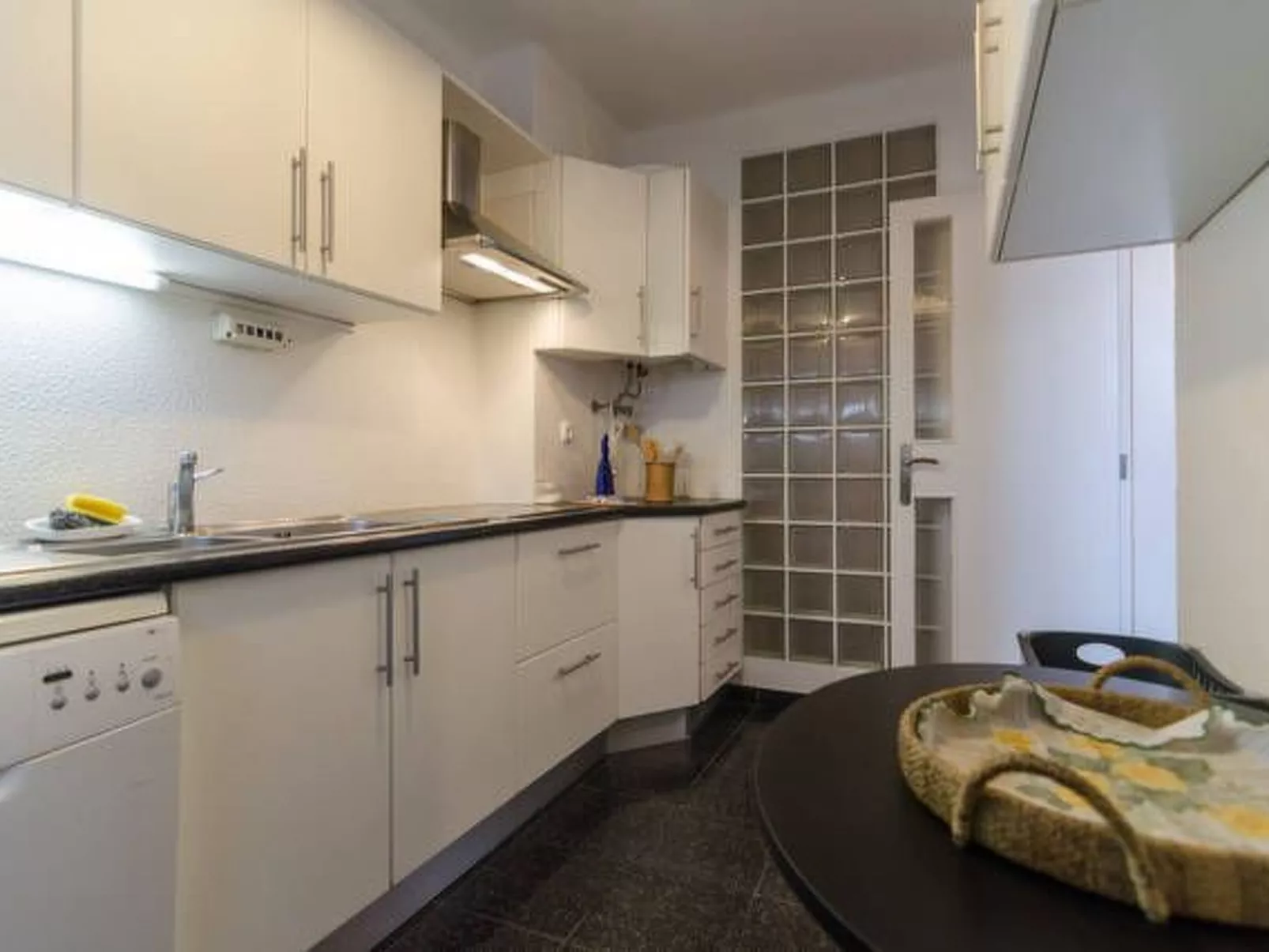 Wohnung "Girafa" mit Blick auf das Wasser-Image-tags.info