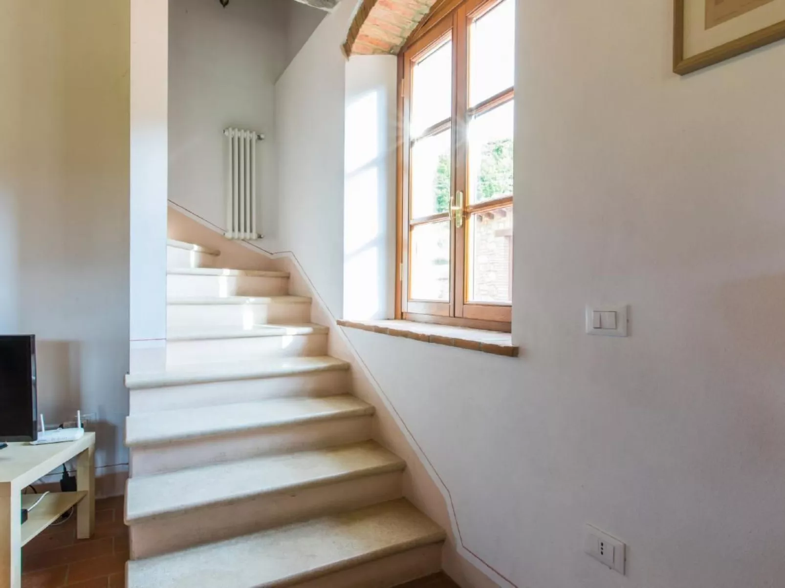 Wohnung mit Garten, Grill und Terrasse-Drinnen