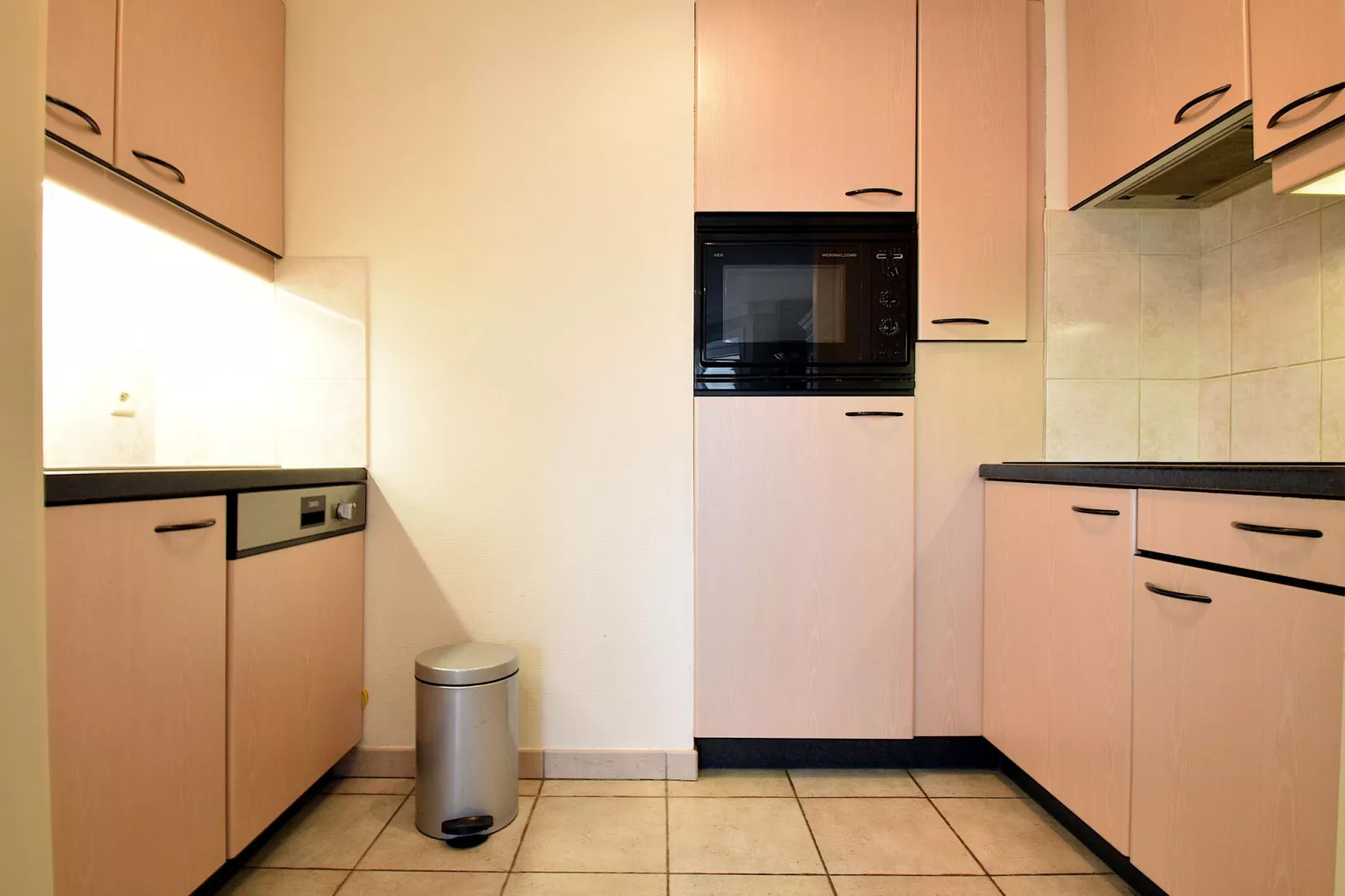 Celine 0101-Kitchen