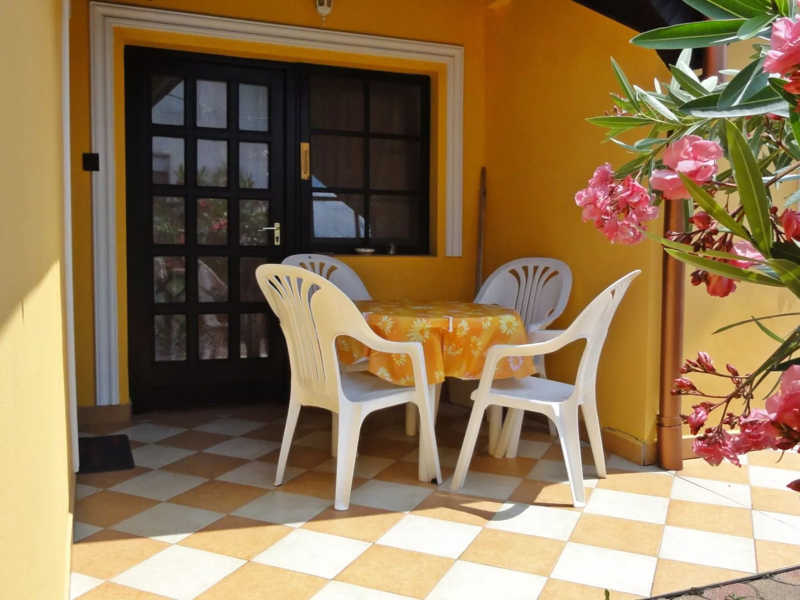 Stimmungsvolle Ferienwohnung mit großem Garten-Image-tags.info