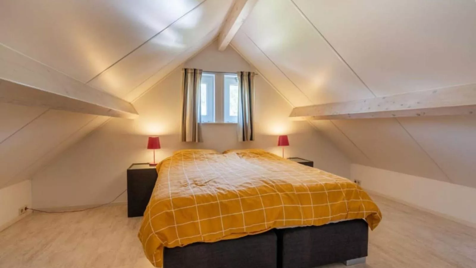 Scheldeoord 54-Schlafzimmer