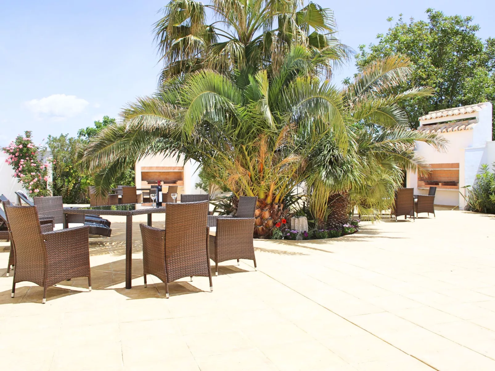 Schönes Haus in Villena mit fabelhaftem Pool-Outside