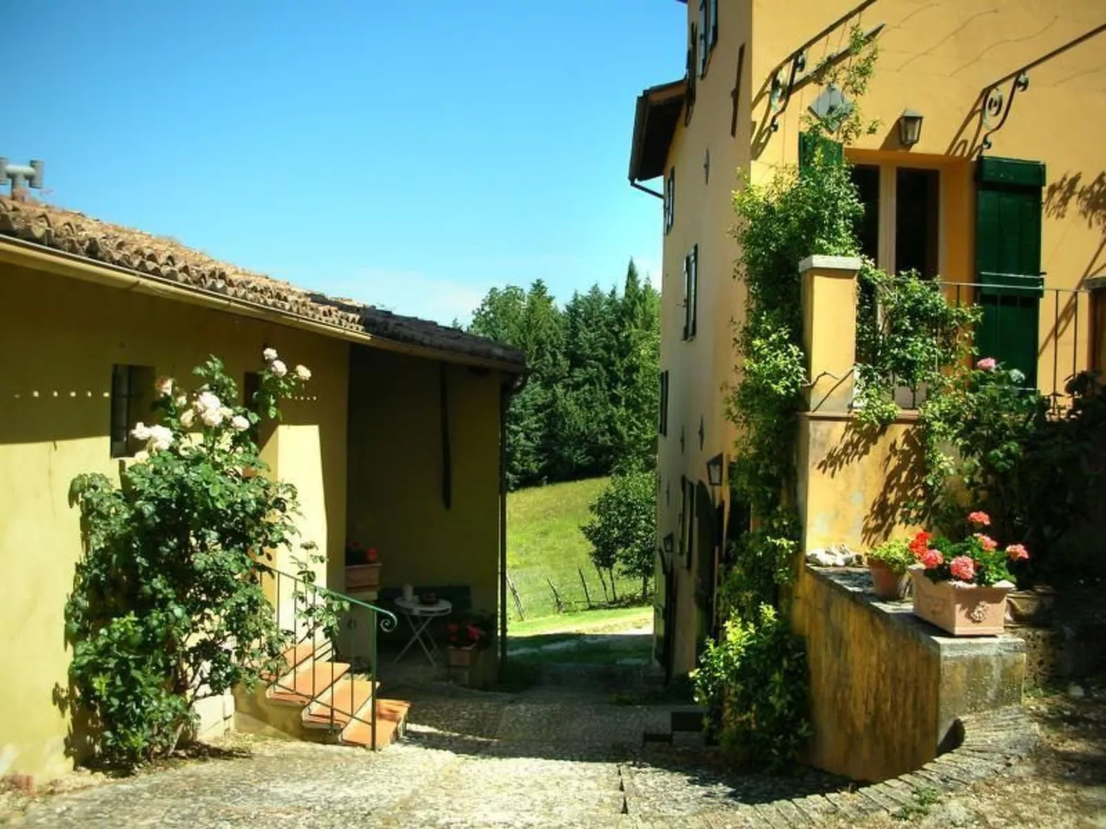 In Spoleto mit Garten, Grill und Terrasse-Outside