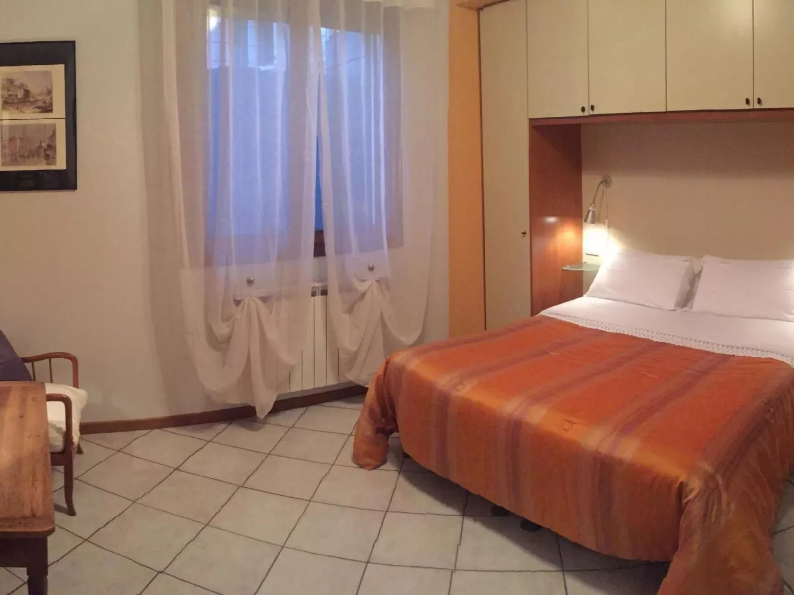 Wohnung mit Privatparkplatz-Drinnen