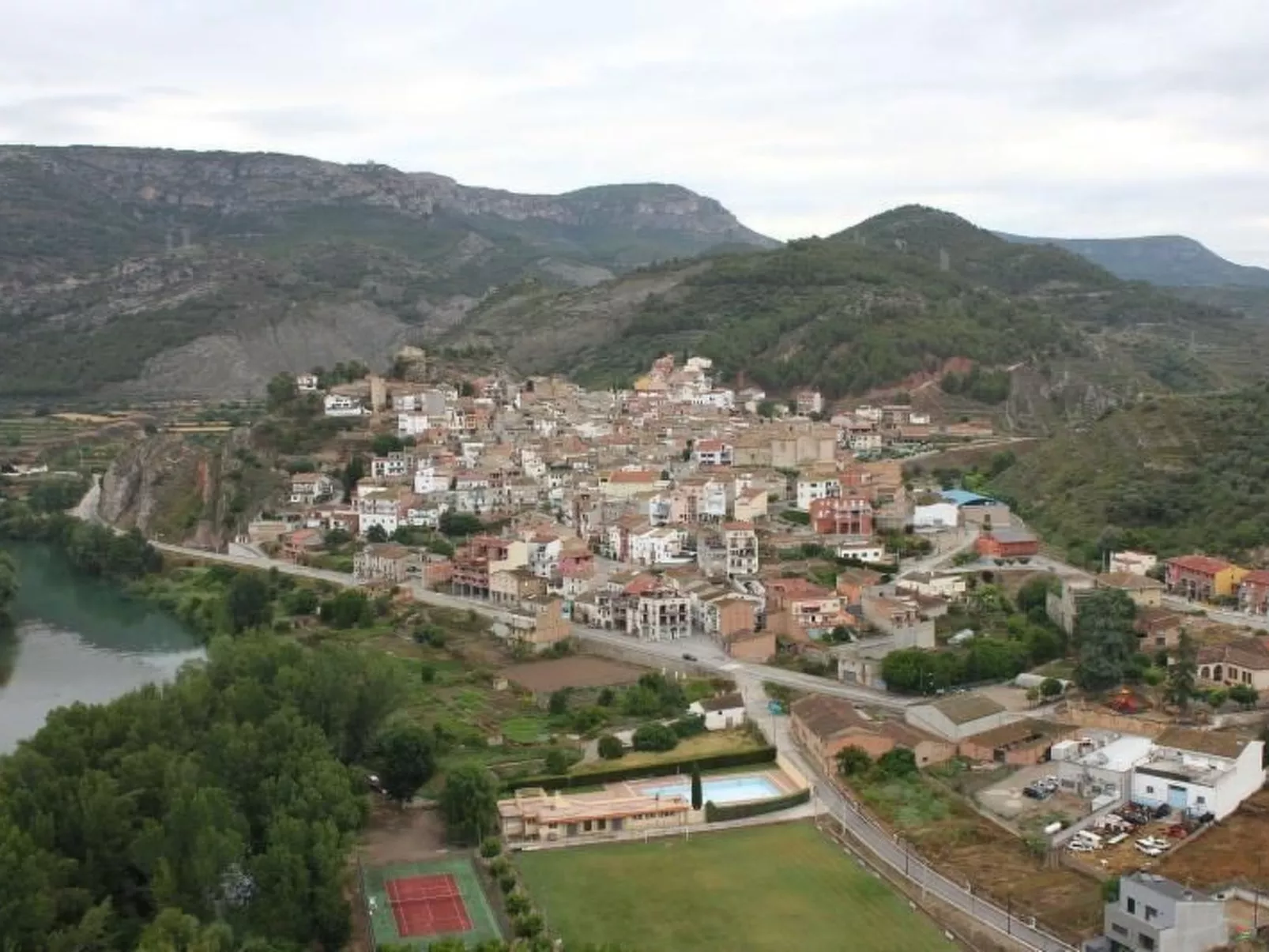 Wohnung "Stockwerk 2" mit Balkon-Image-tags.info