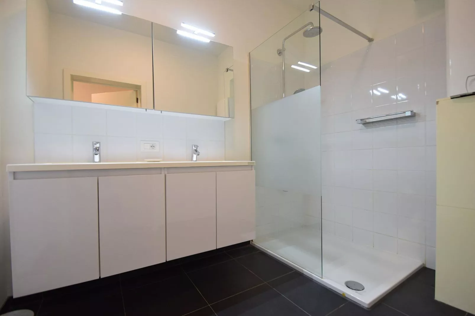 Hofstad Verde 0001-Bathroom