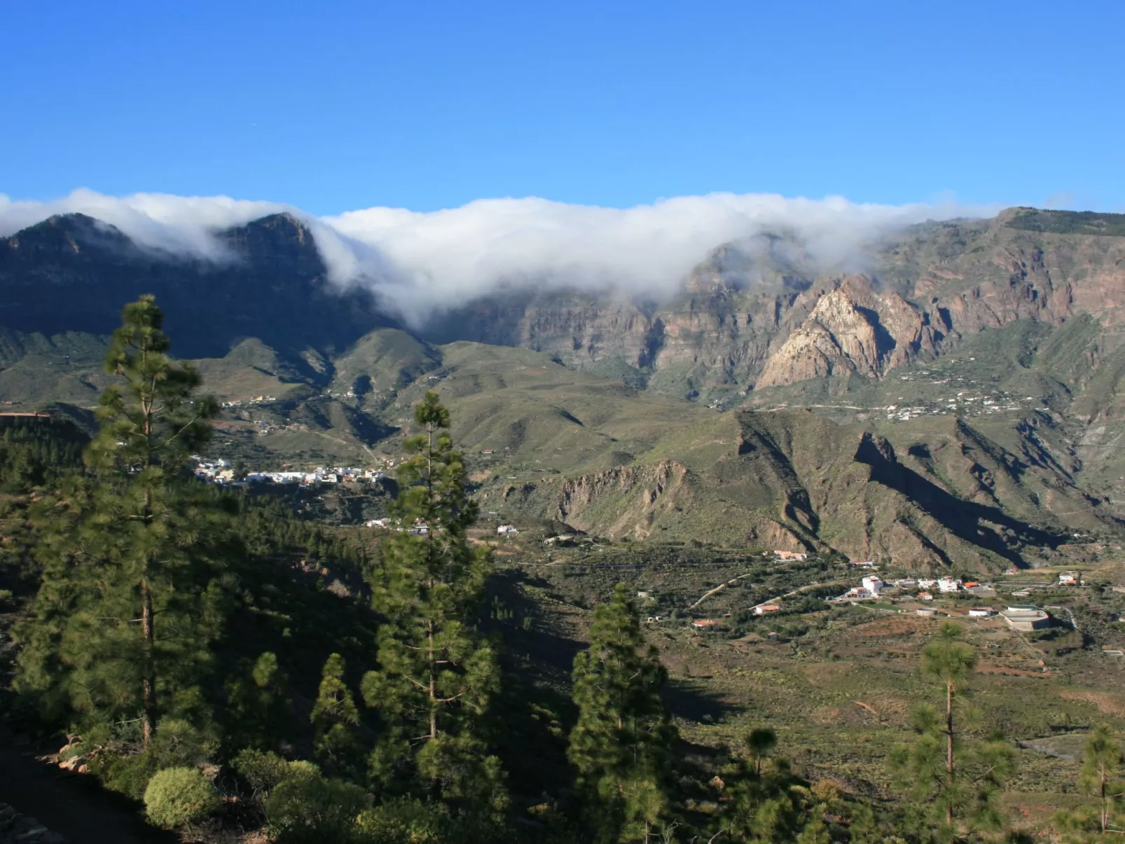 Die Schule von La Sorrueda-Outside