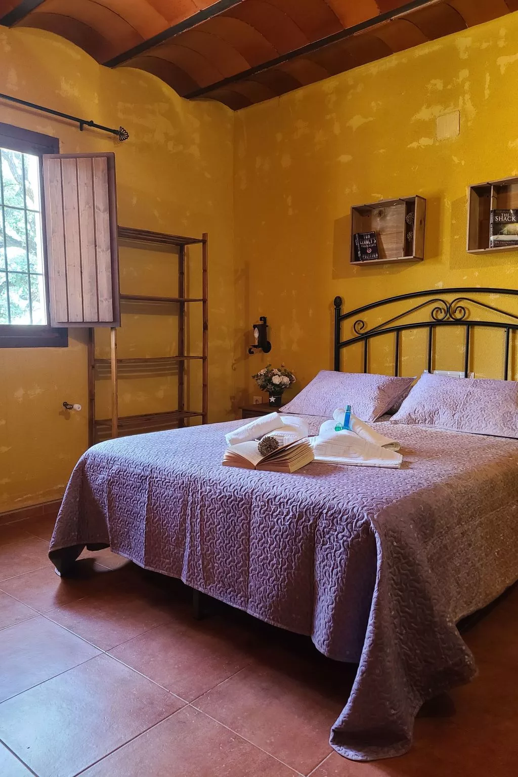 In Algarinejo mit Eigener Terrasse-Drinnen