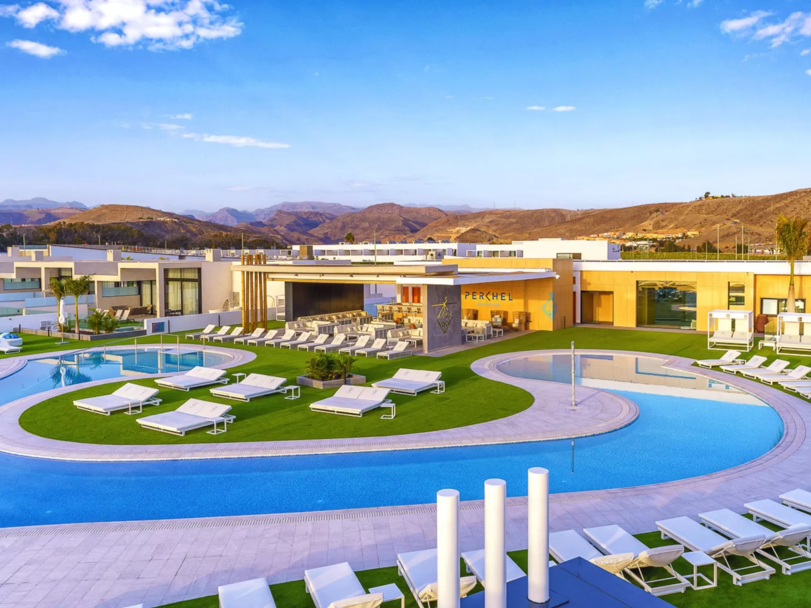 Villa mit Wasserblick-Outside