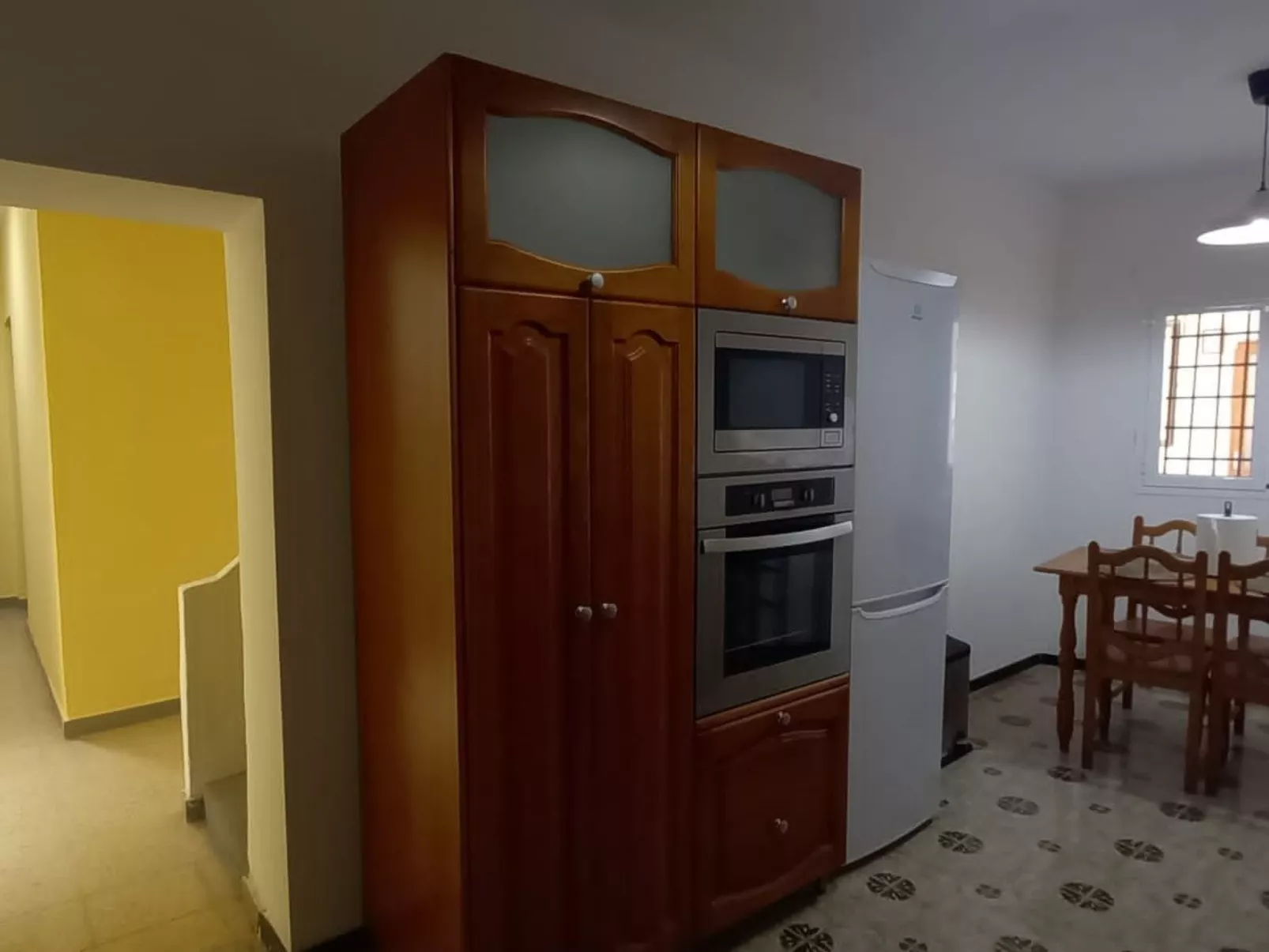 Edara Home - Haus mit privatem Garten-Drinnen