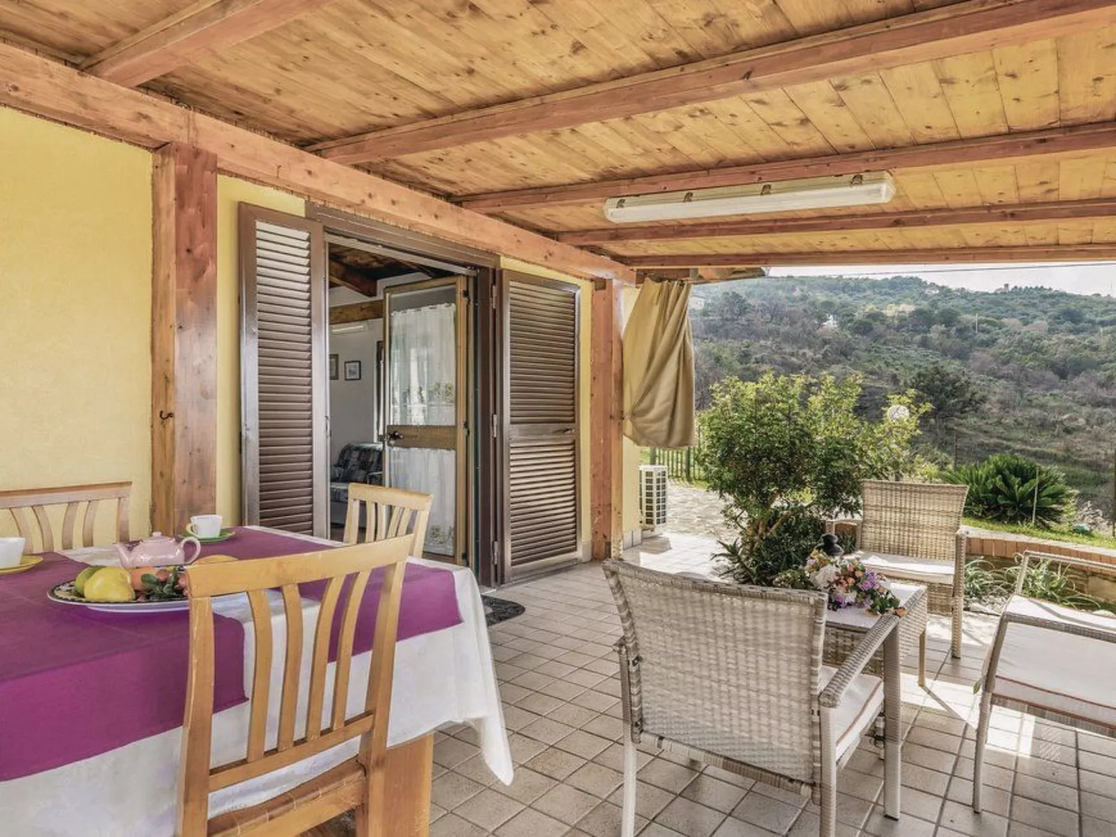 Chalet 'Panorama' mit Infinity-Pool-Inside