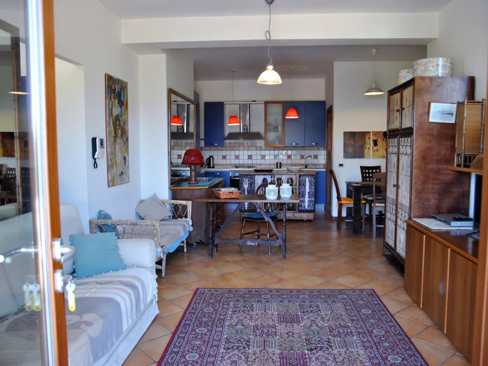 Angenehmes Haus in Itri mit überdachtem Innenhof-Drinnen