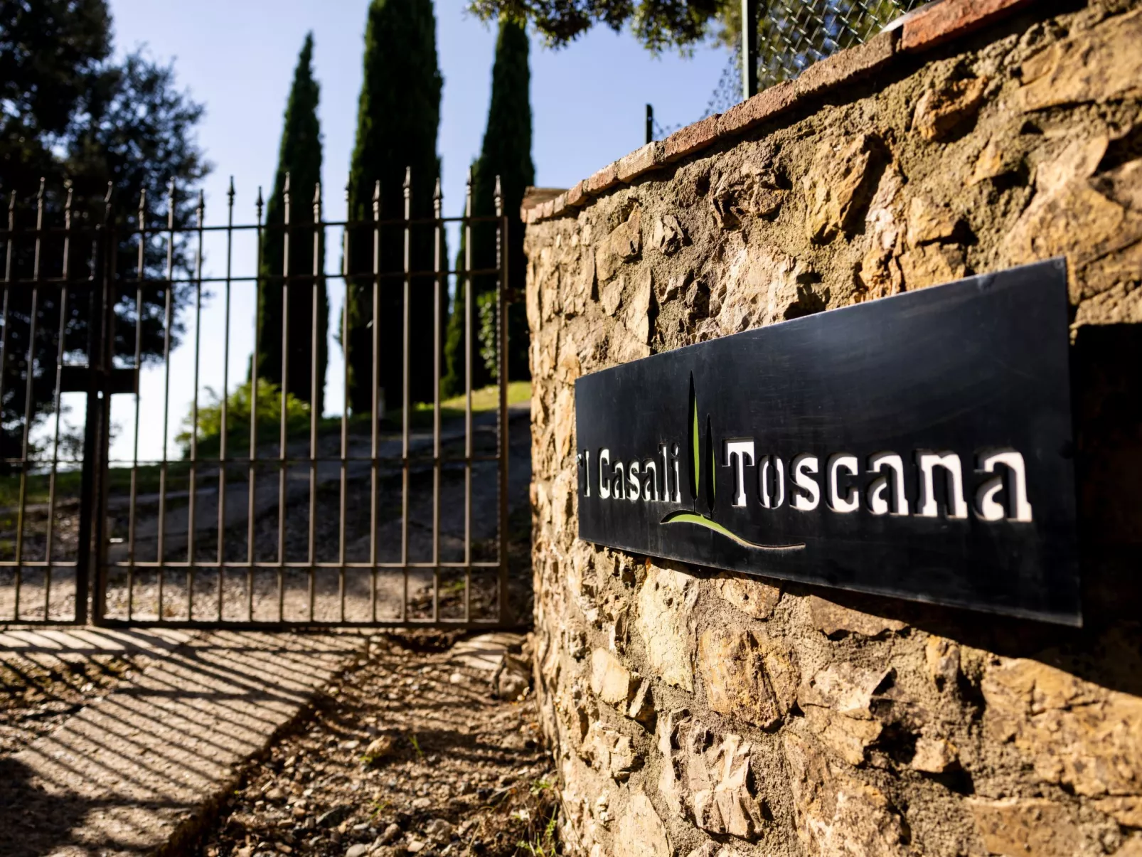 Landgut mit eigenem Parkplatz-Draußen