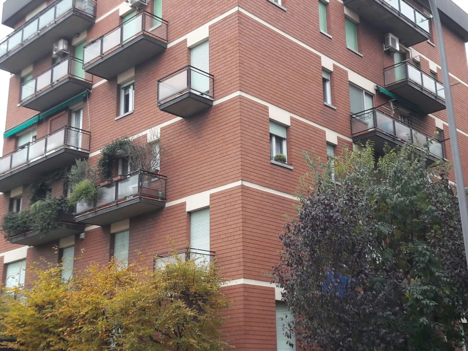 Auf dem Messegelände 14, in der Nähe des Zentrums und gegenüber dem Messegeländ-Image-tags.info