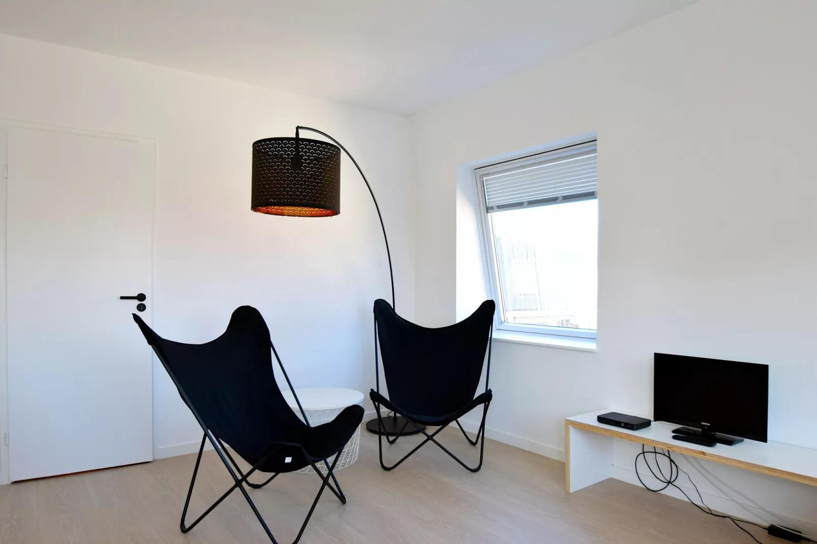 Lilyta A409 K4-Living room