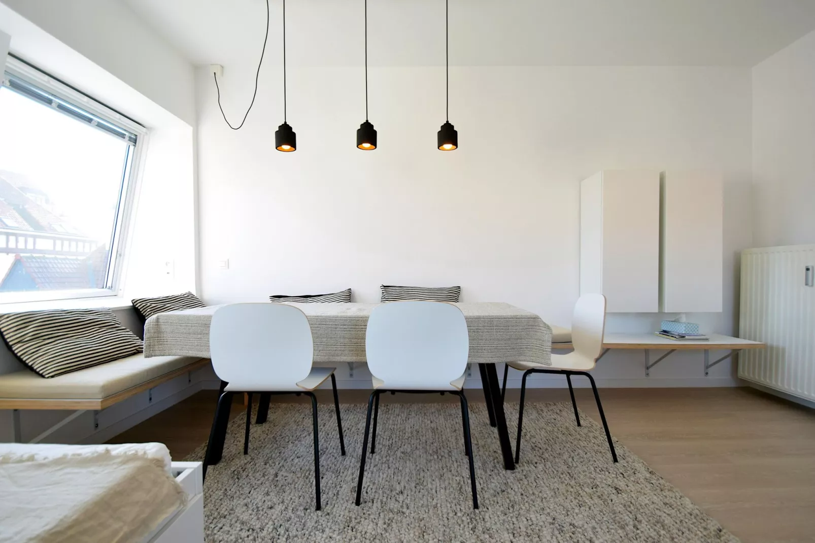 Lilyta A409 K4-Dining room