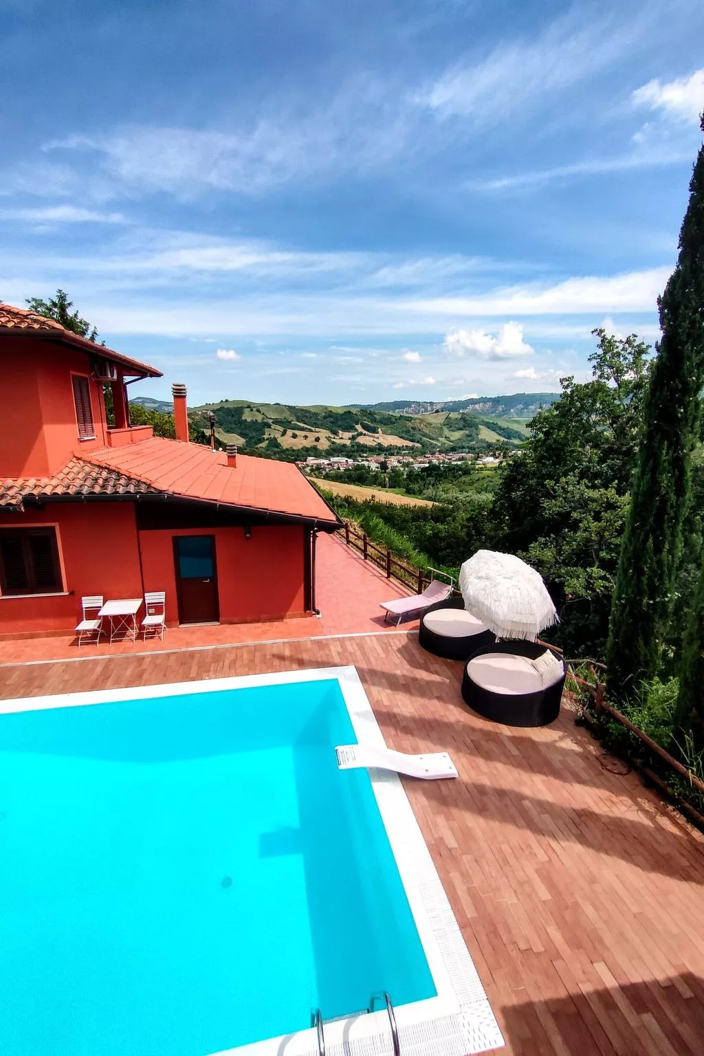 Landgut "TenutaQuarantaOlivi-Image-tags.info