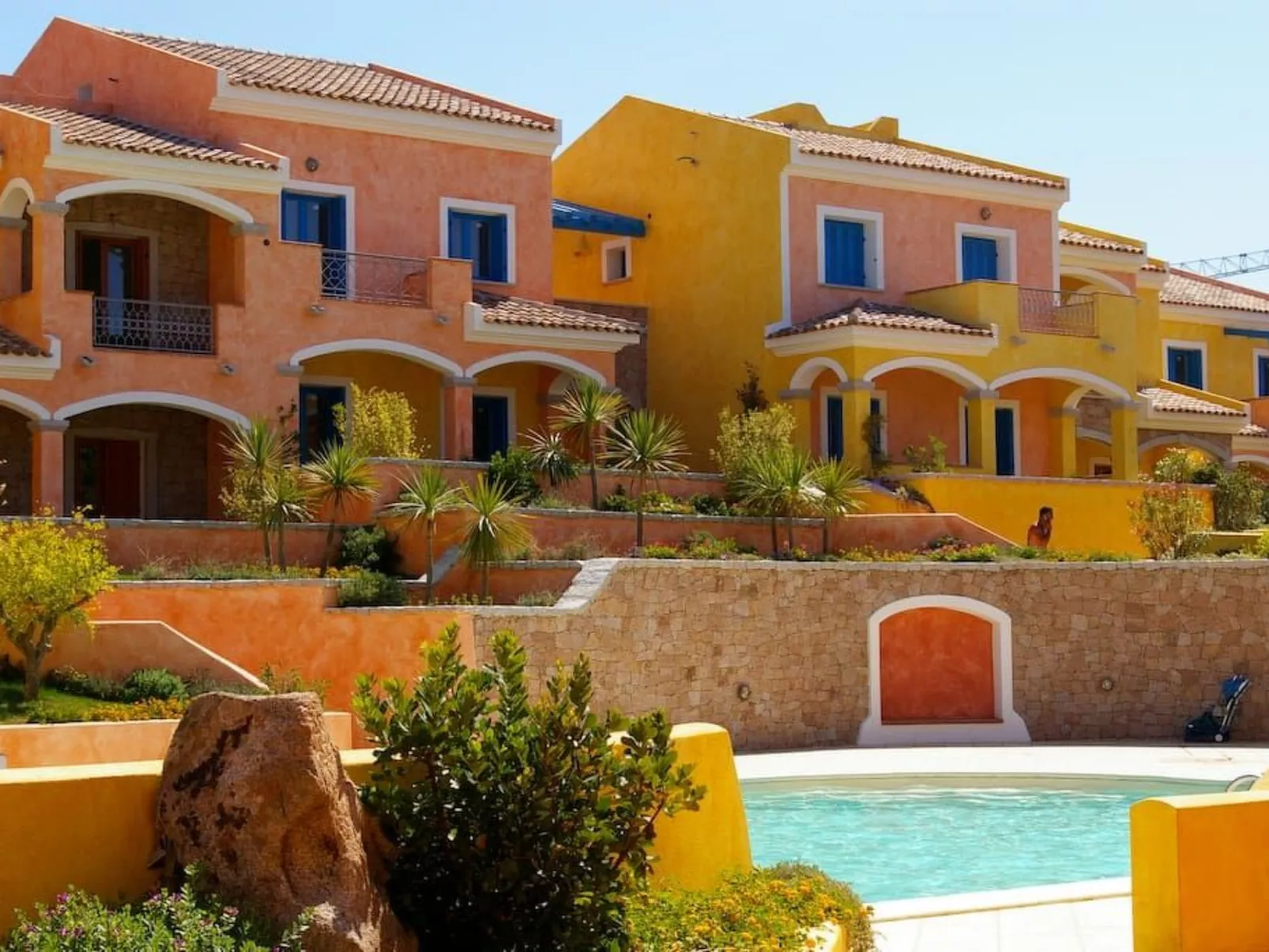 Schöne Wohnung in Residence mit Pool-Draußen