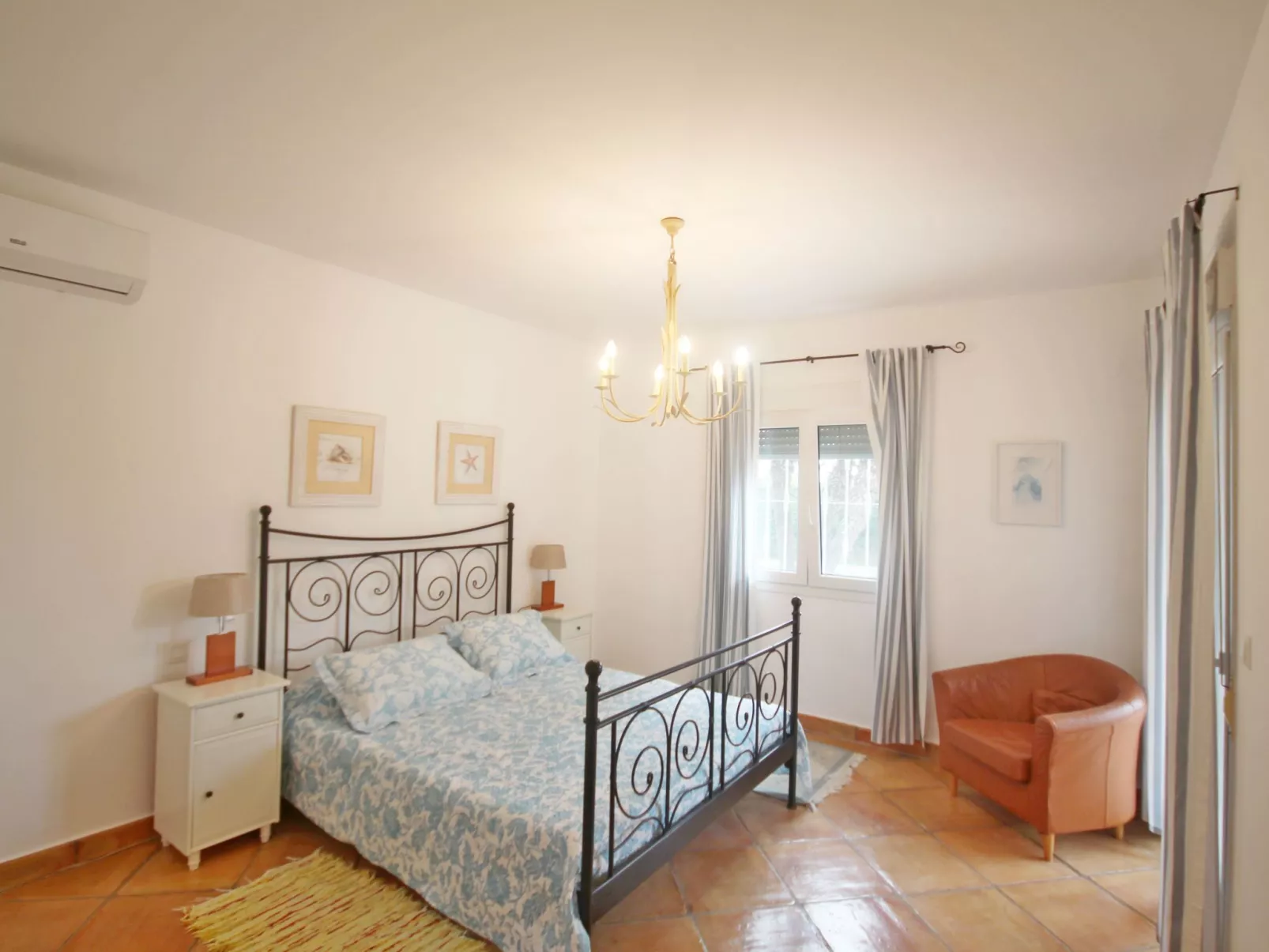 Villa Hermosa-Drinnen