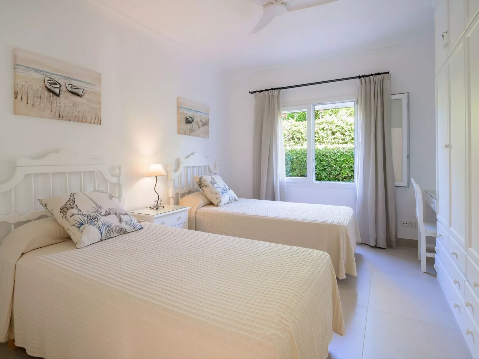 Villa Ponti A5 - direkt am Meer-Drinnen