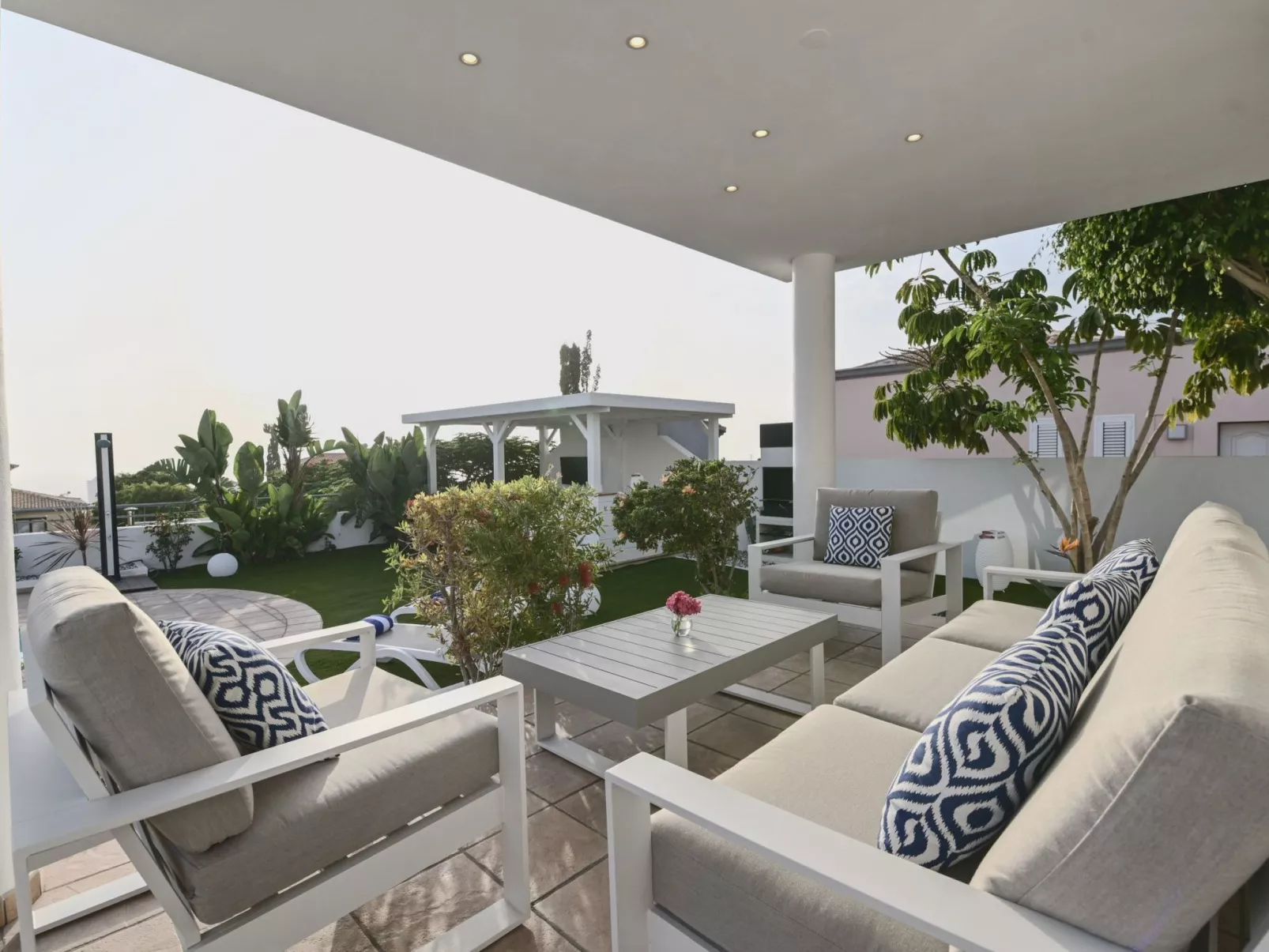 In Adeje mit privatem Pool-Inside