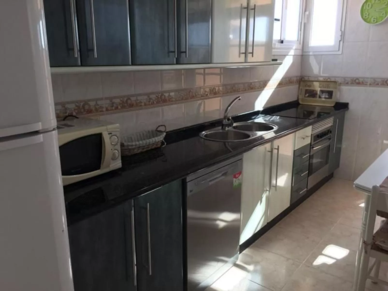 Schöne Wohnung mit Sonnenterrasse und Meerblick-Inside