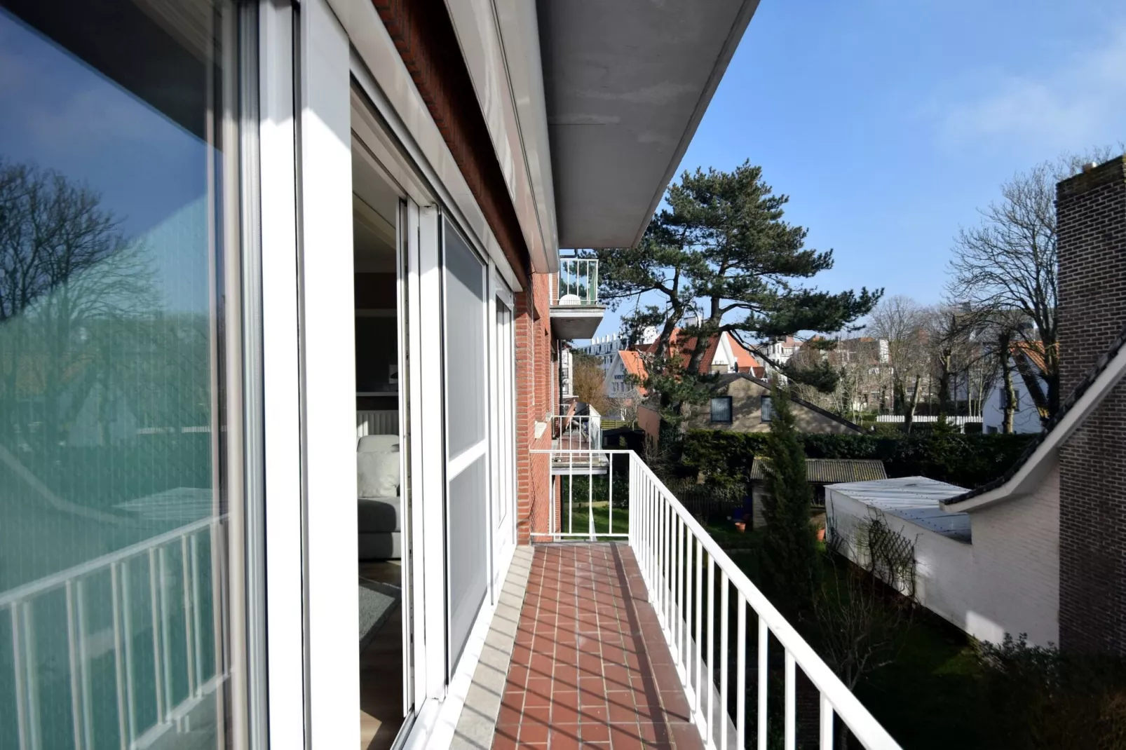 Dante 0103-Terrace balcony