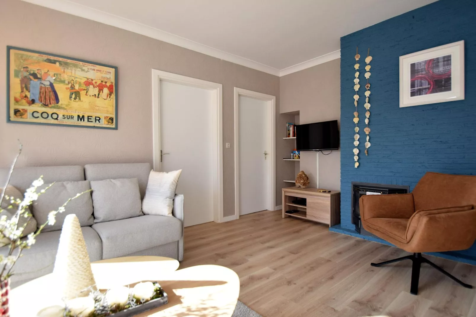 Dante 0103-Living room