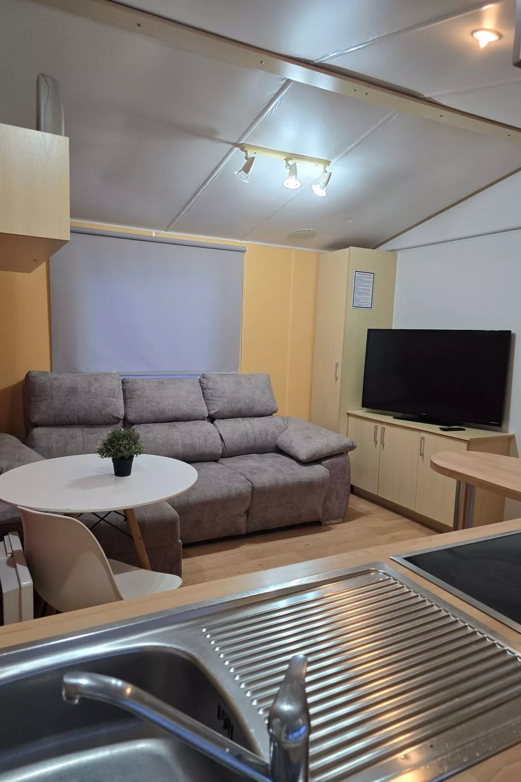 Bungalow Buda Strand-Dedans