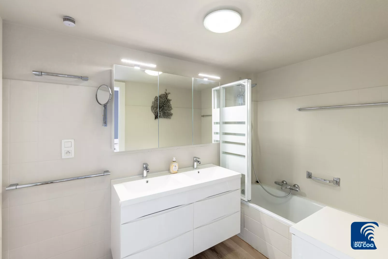 Dante 0103-Bathroom