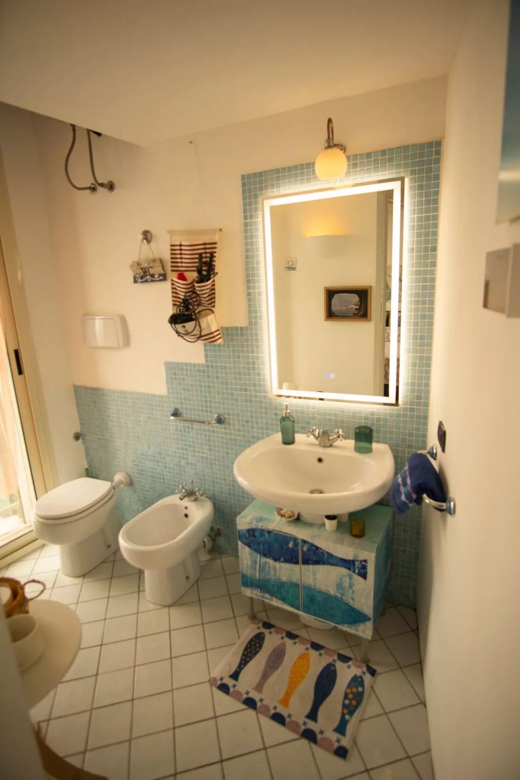 Villa auf einer natürlichen Klippe mit Blick auf das Meer, nur wenige Schritte-Drinnen