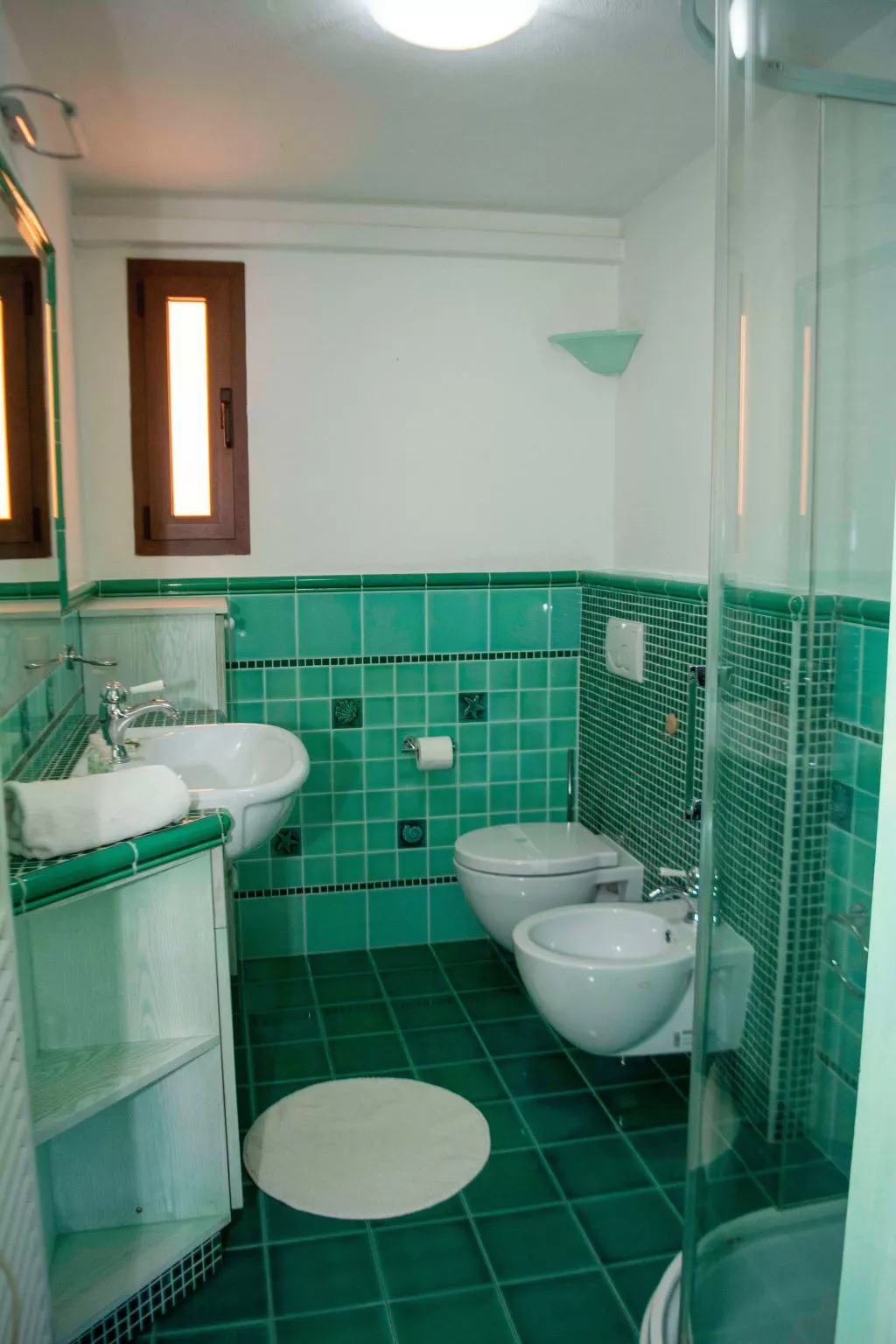 Große Drei-Zimmer-Wohnung am Golf von Marinella-Inside