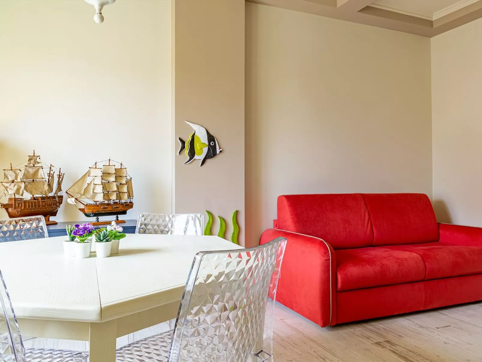 Suite Isavi in Giardini Naxos-Dedans