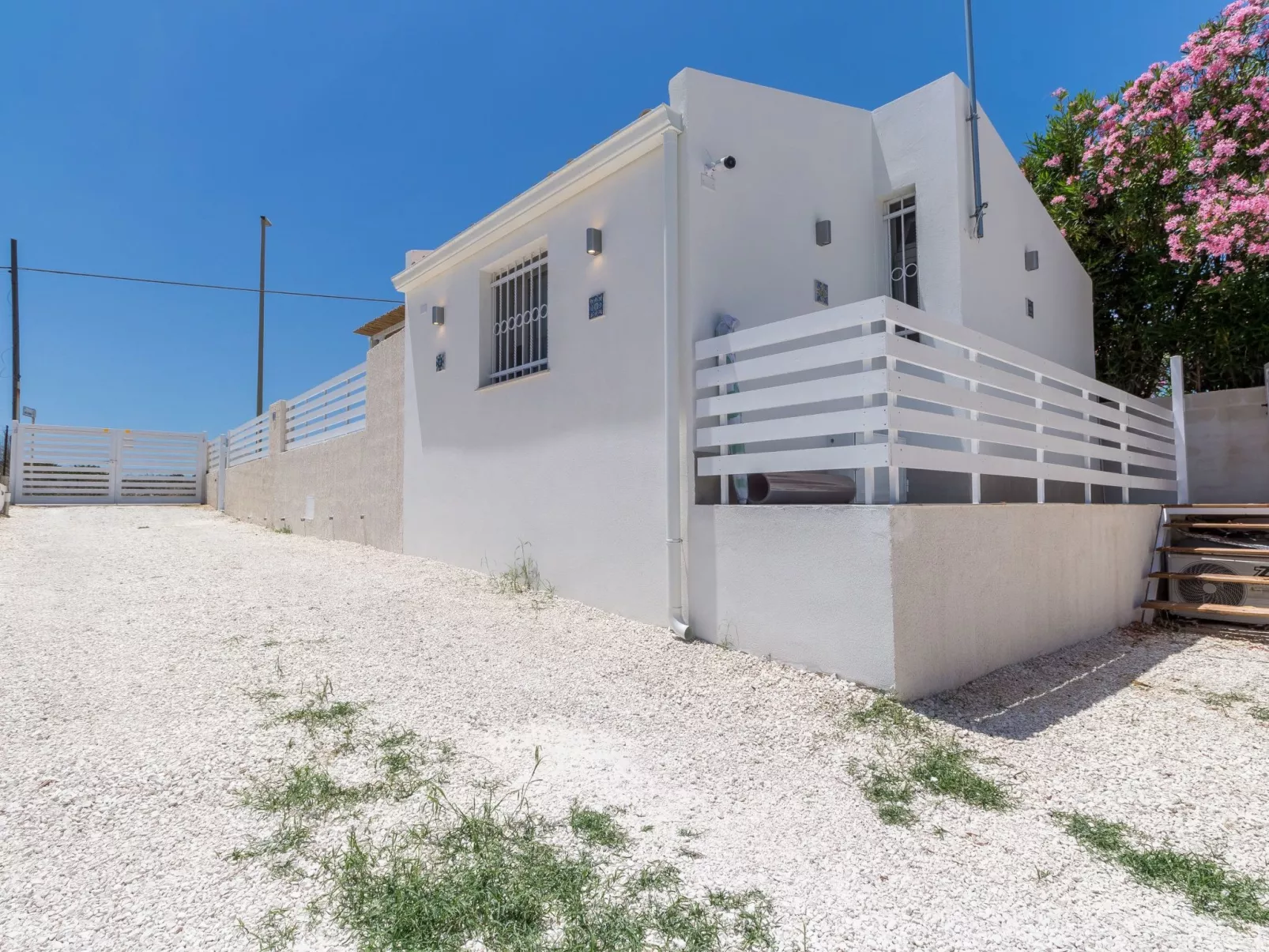 Oneiro, Unterkunft am Strand mit großer Terrasse-Outside