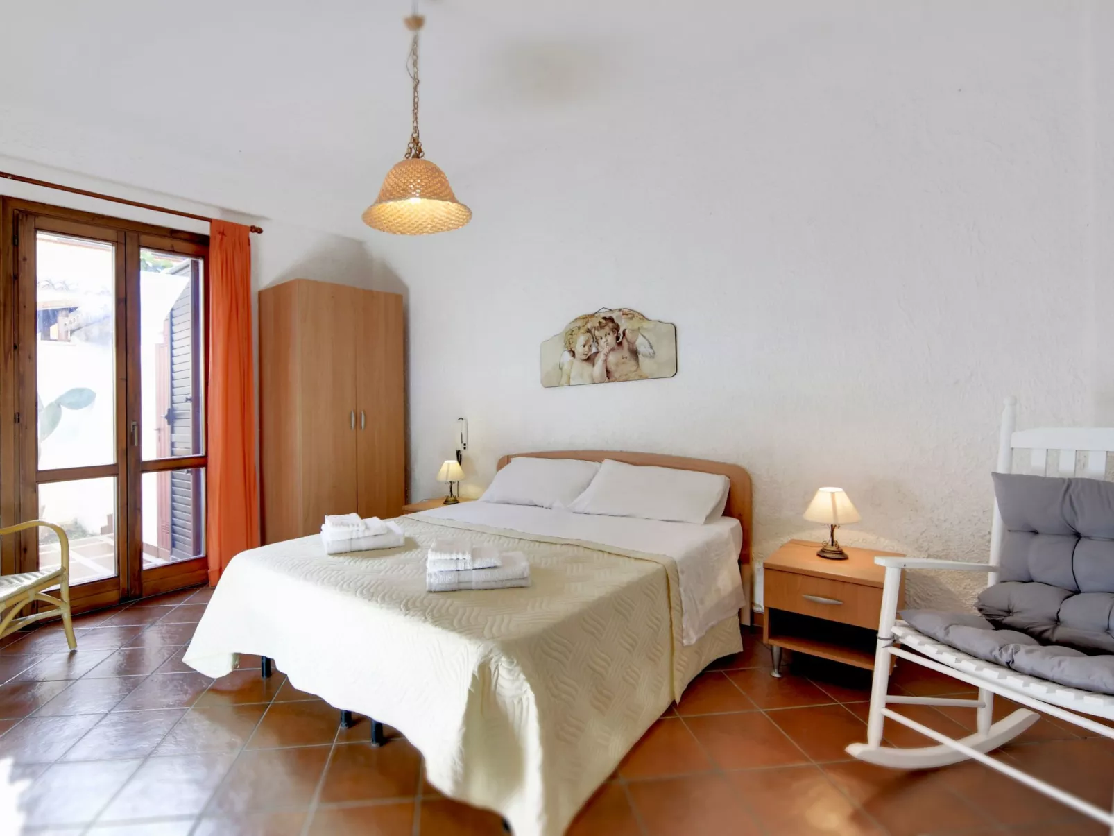 Für 12 Personen in Marina di Ragusa, Sizilien (Provinz Ragusa)-Image-tags.info