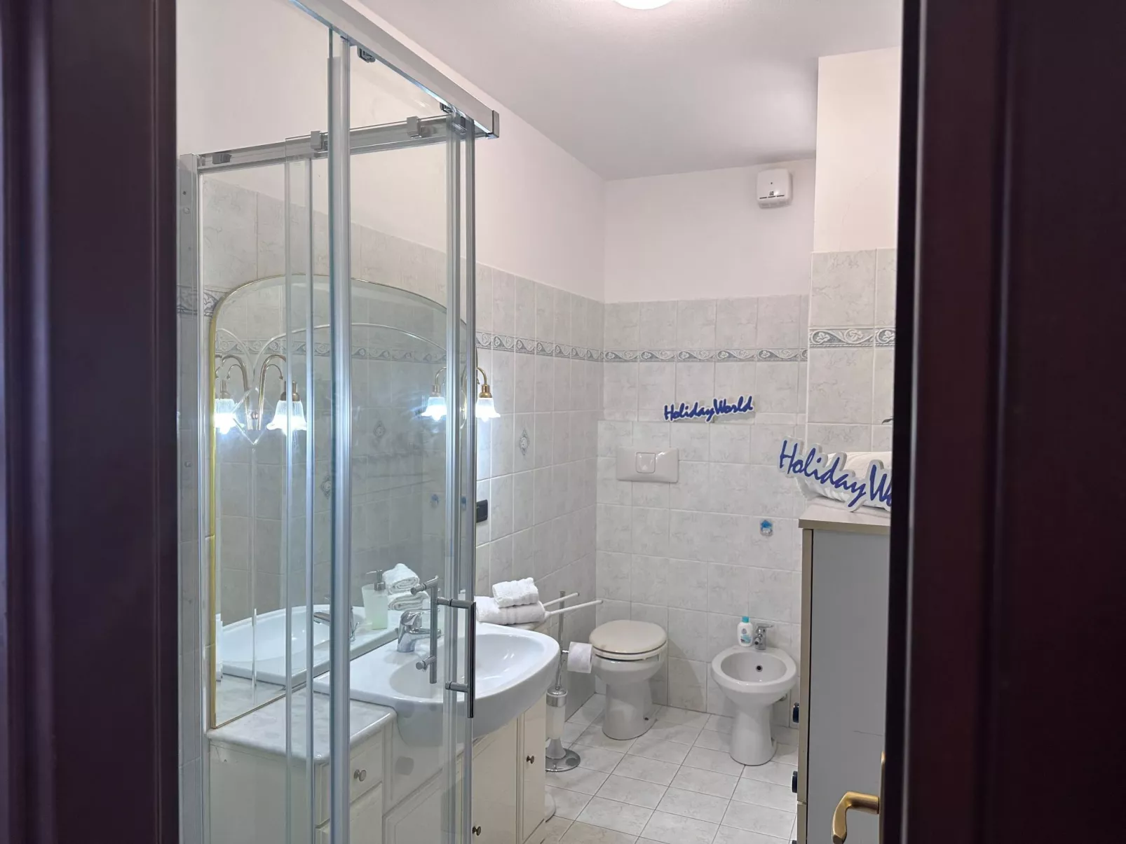 AMare Blu von Holiday World-Drinnen