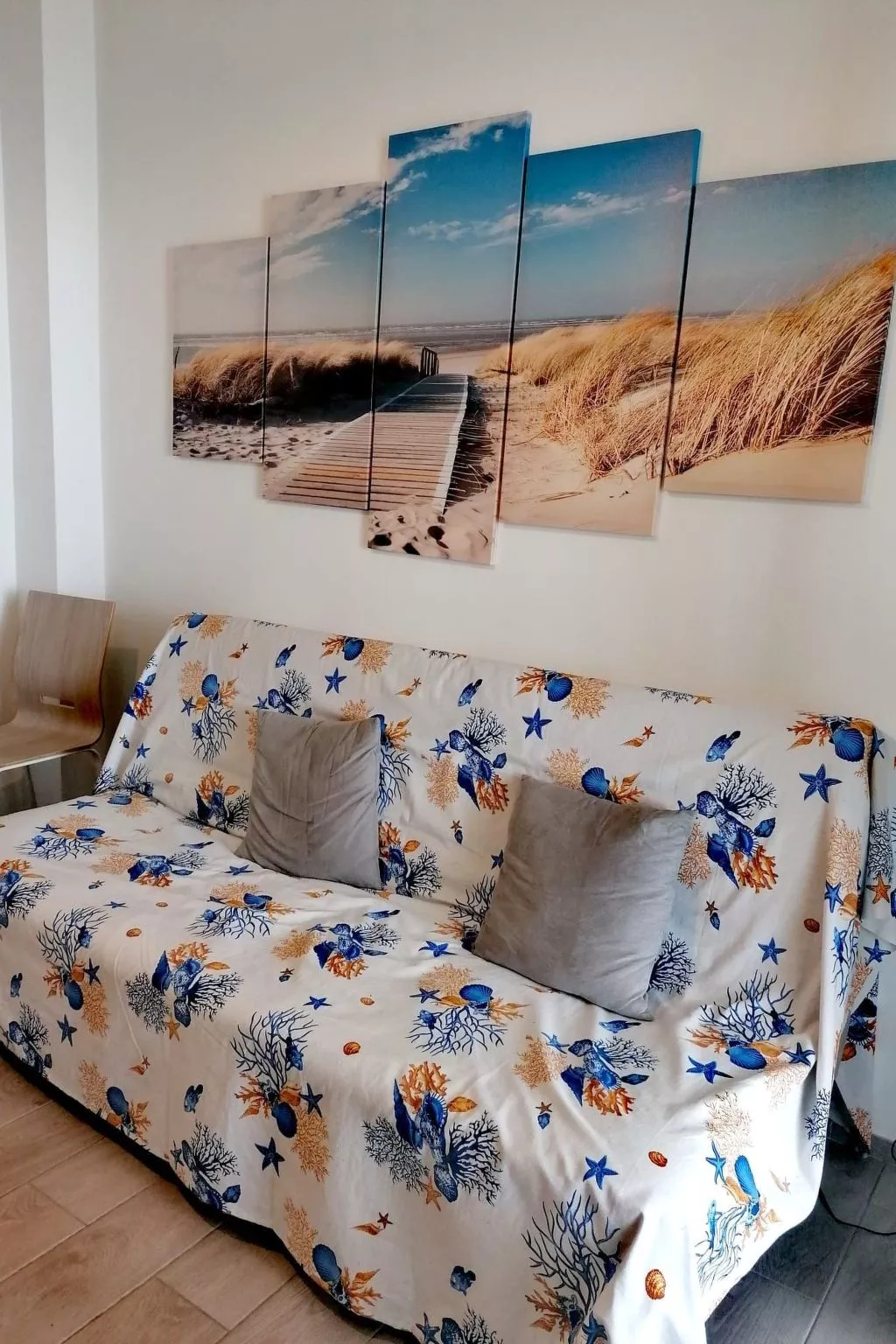 Zwei-Zimmer-Wohnung mit Meerblick-Inside