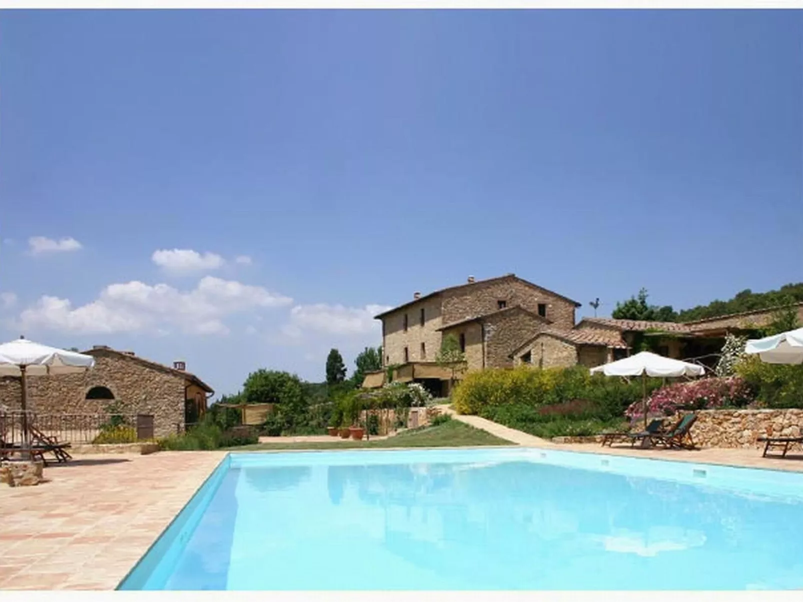 Wohnung 'Mascie rondini' mit Terrasse-Draußen