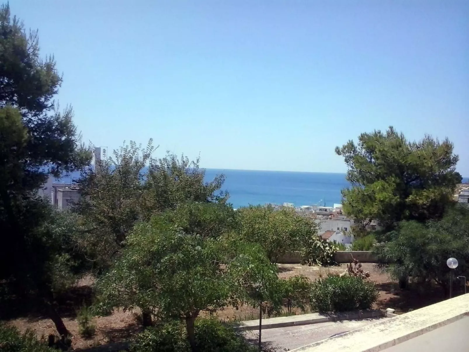 Wohnung in einer Residenz, nur wenige Meter vom Meer entfernt-Image-tags.info