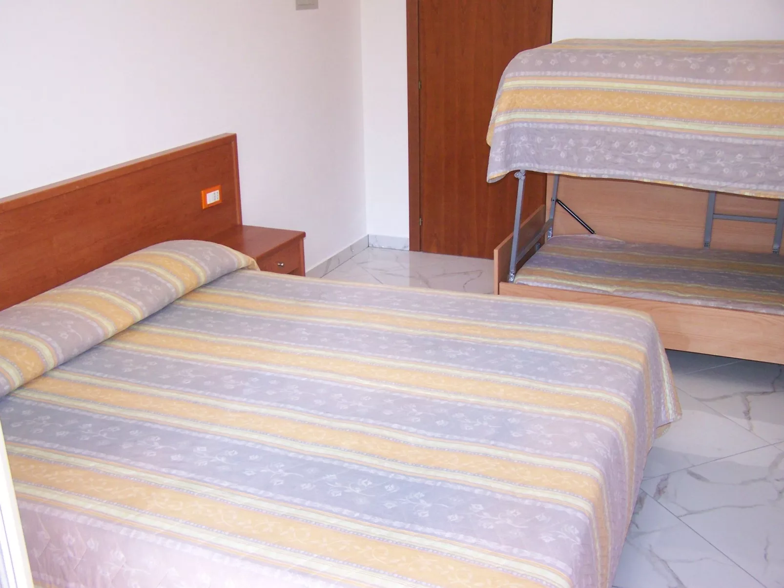 Wohnung 'Appartement bilo 5-Drinnen