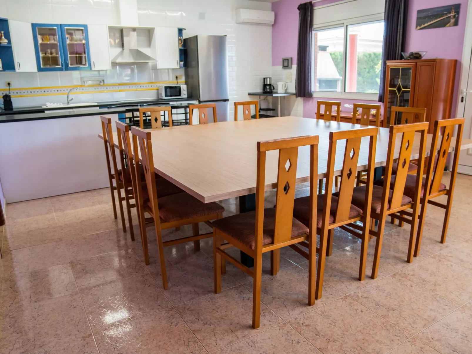 Chalet 'Vista Cunit' mit privatem Pool-Drinnen