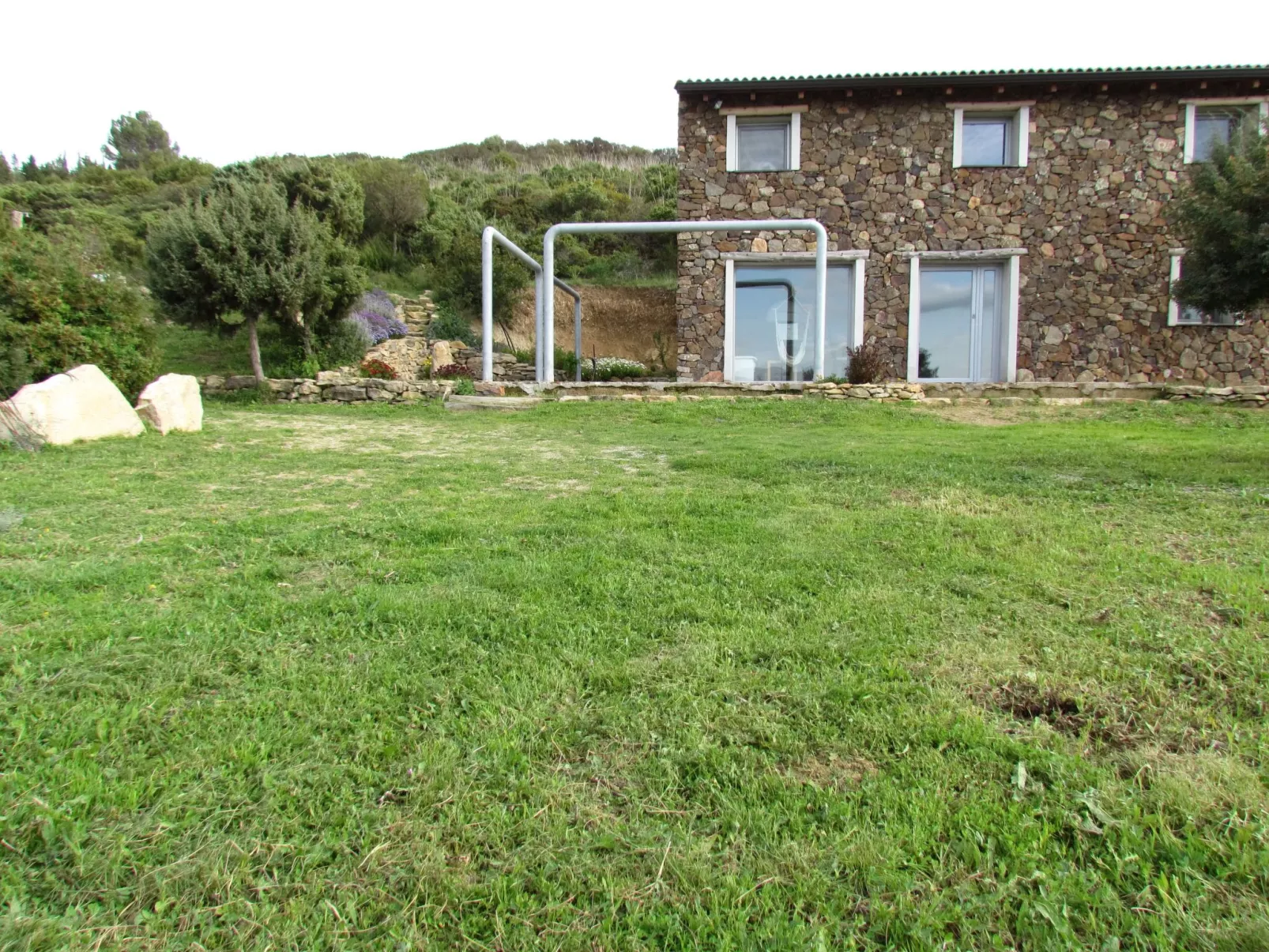 Unterkunft in einer Höhle mit Privatparkplatz-Drinnen