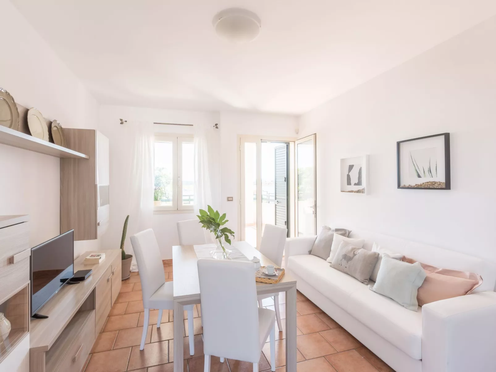 Flaches Panorama-Drinnen