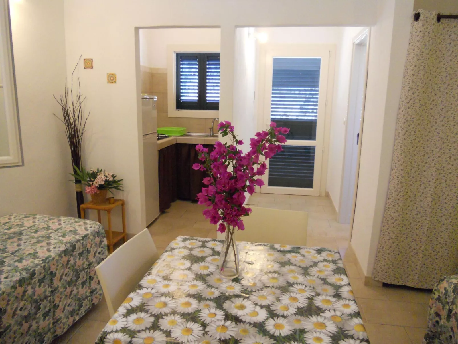 Schönes und gemütliches Studio-Apartment-Image-tags.info