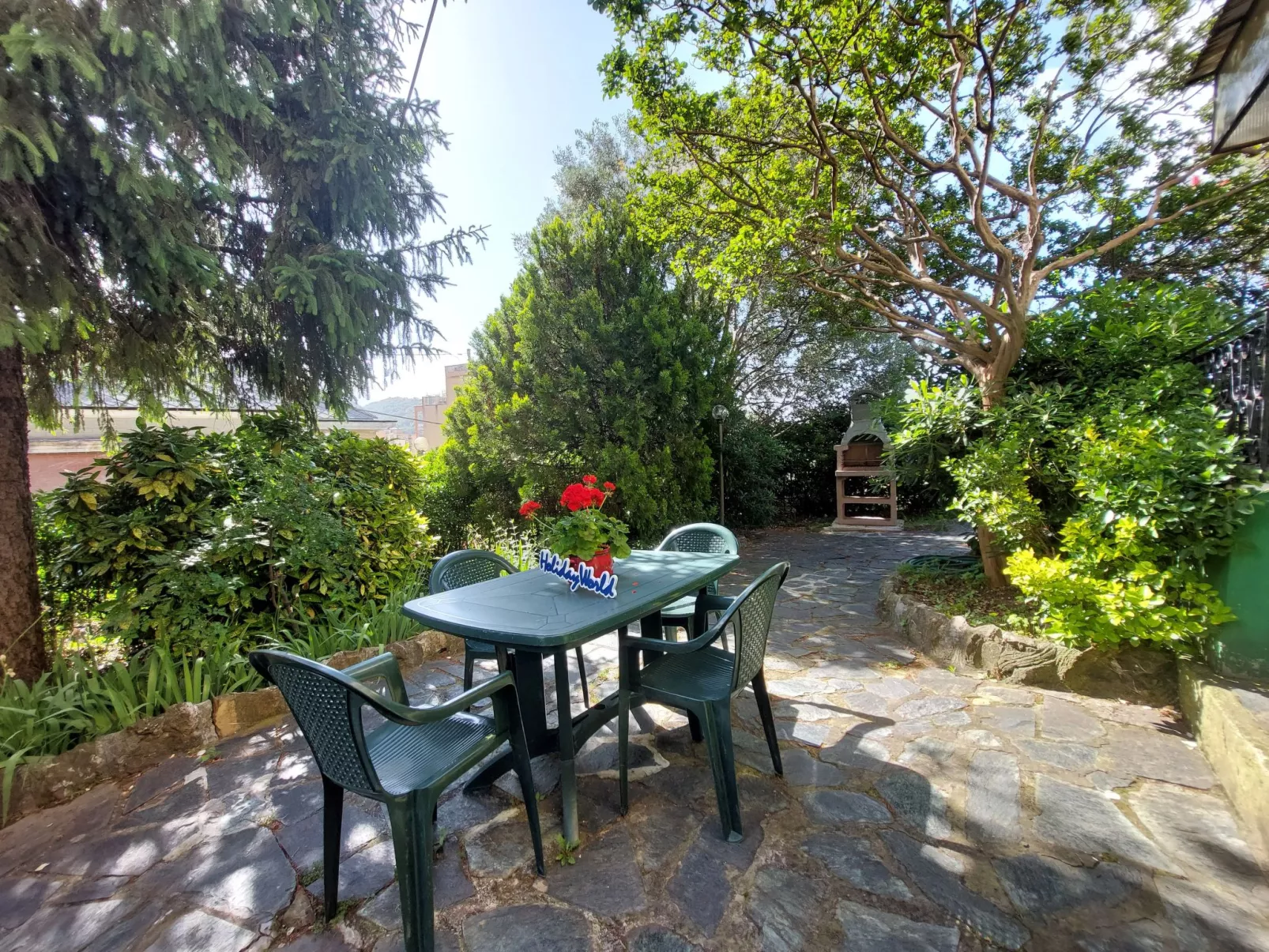 Für 4 Personen ca. 45 m&sup2; in Genua, Norditalien (Ligurien)-Outside