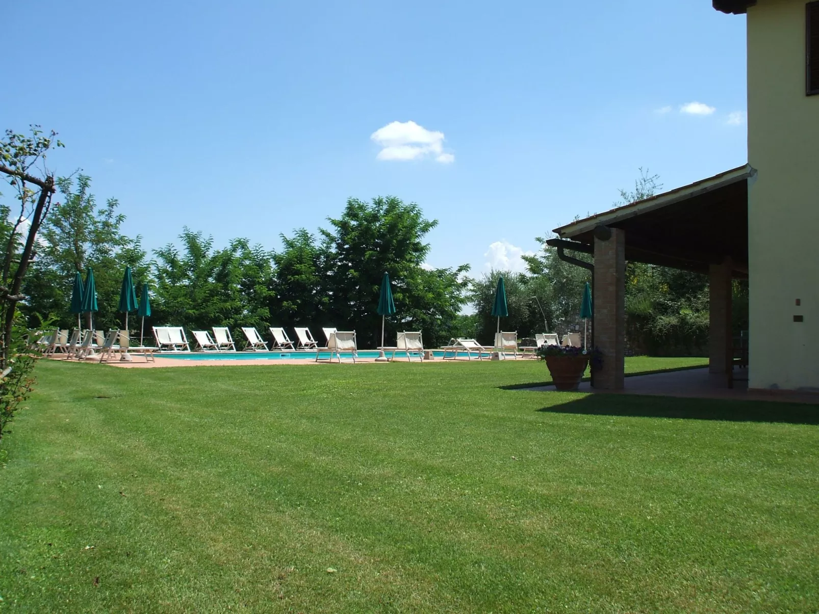 Bouganville' Anwesen mit Terrasse-Dehors